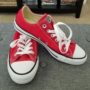Red Converse